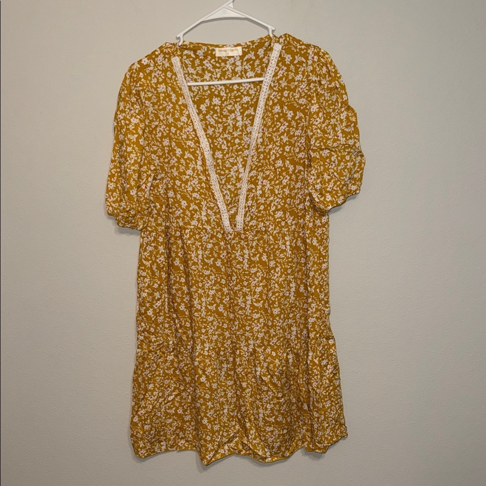 Seven Islands Floral Yellow Tiered Dress - large. B3